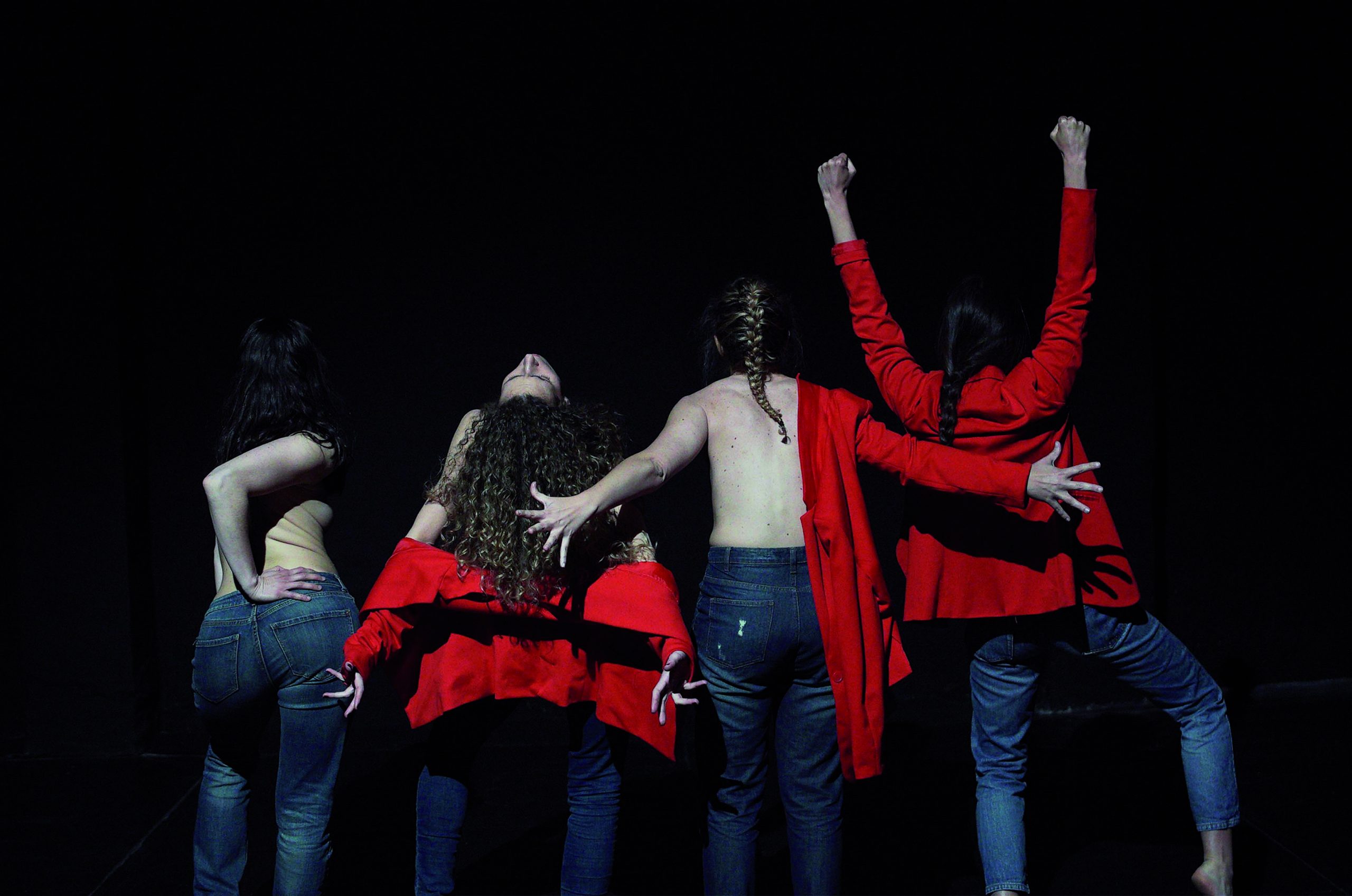 Humor e ironía para romper tabúes en el Teatre Micalet