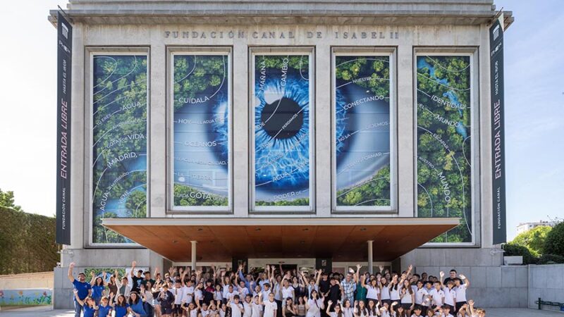 SIETE LEMAS POR EL AGUA ELABORADOS POR ESCOLARES DE LA COMUNIDAD DE MADRID PROTAGONIZAN UNA INTERVENCIÓN ARTÍSTICA EN LA FUNDACIÓN CANAL