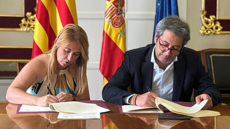 El IVC y la FVMP firman el convenio para renovar el modelo del Circuito Cultural Valenciano