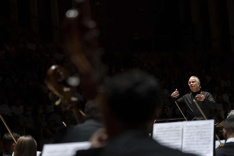 Les Arts inaugura el ciclo sinfónico con ‘La Sexta’, de Mahler, de la mano de Mark Elder y la Orquestra de la Comunitat Valenciana