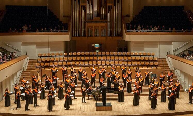 LAS CONEXIONES GERMÁNICAS DE BACH Y LA SOLIDARIDAD POR LA DANA, INVITADOS ESPECIALES DEL CONCIERTO DE NAVIDAD DEL ORFEÓN UNIVERSITARIO DE VALÈNCIA