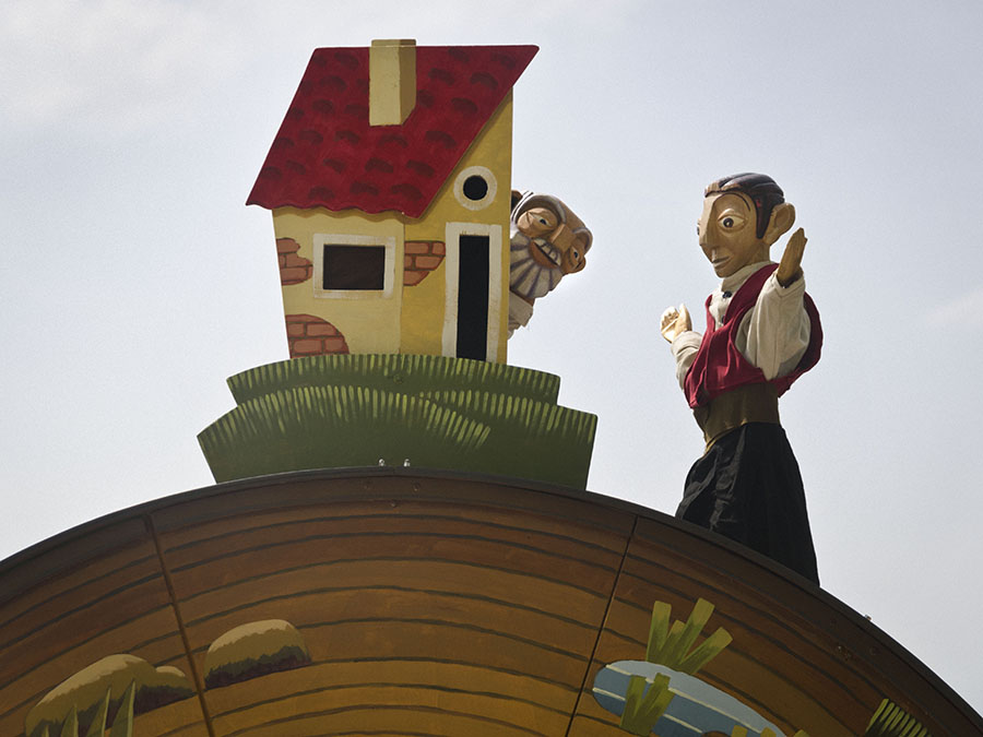 Un teatro giratorio con títeres de guante y una fiesta de colores son los próximos espectáculos del Escalante