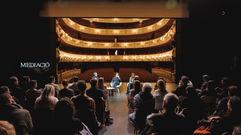 El IVC presenta la programación de los teatros Principal y Rialto de Valencia